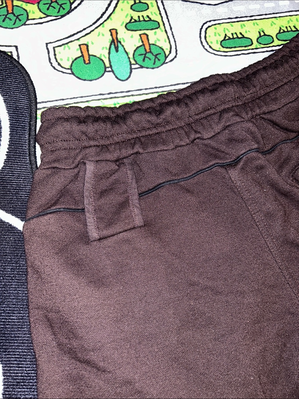 ASRV Gothic Script Sweat Shorts - Picture 5 of 6